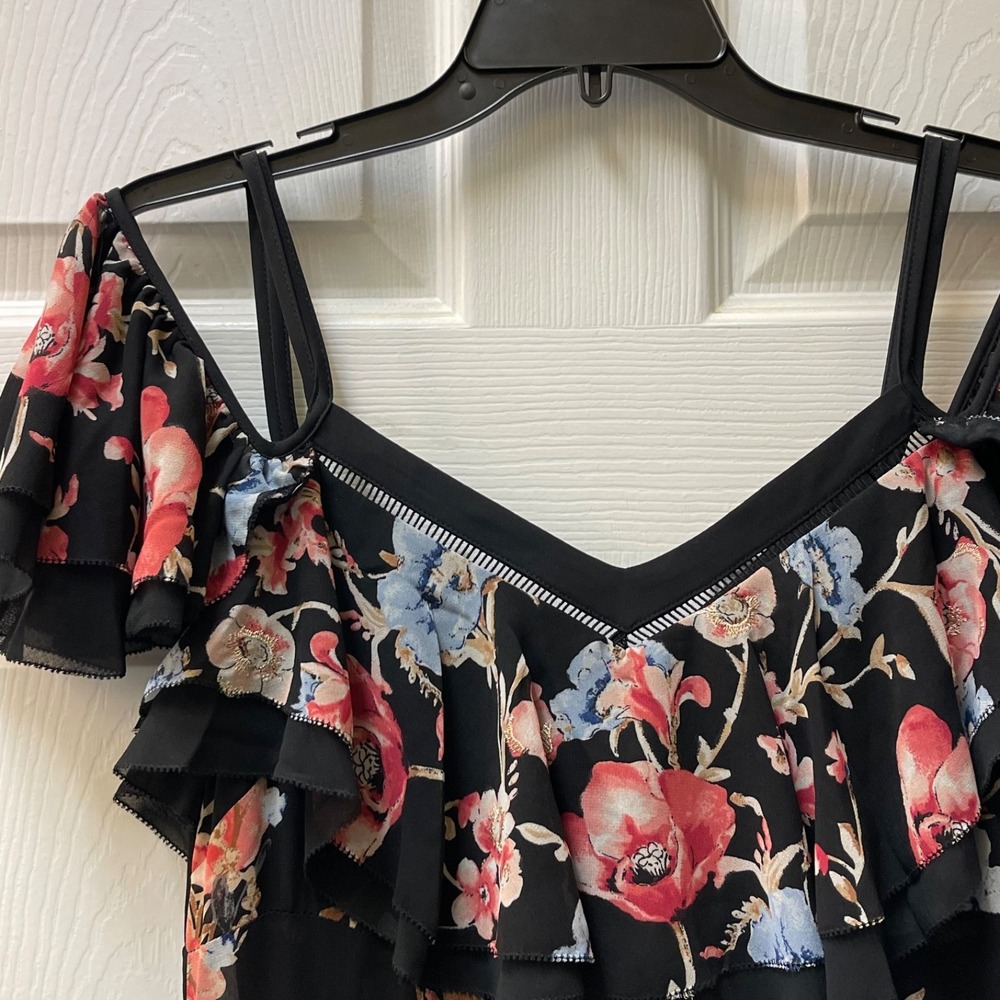 White House Black Market Women's Size 2 All Over Floral Print Maxi Dress Cottage